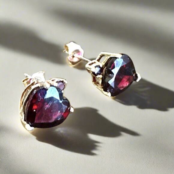 10k Solid Gold 2.30 Carat Garnet Heart Shaped Earrings - Picture 2 of 9